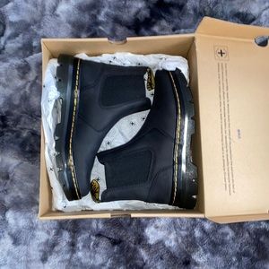 NEW IN BOX Doc Martens Women’s Chelsea Boot